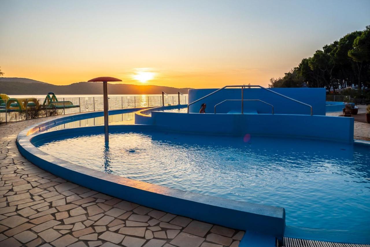 Mediteran Travel Mobile Homes Solaris Brodarica Kültér fotó